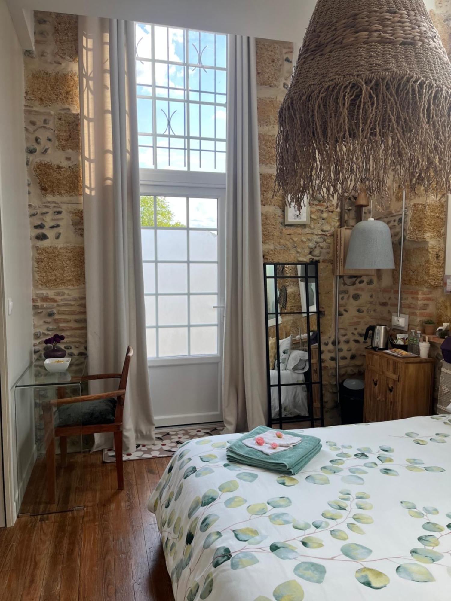 Chambre Dans Ancienne Ecole Cazères-sur-lʼAdour Exteriér fotografie
